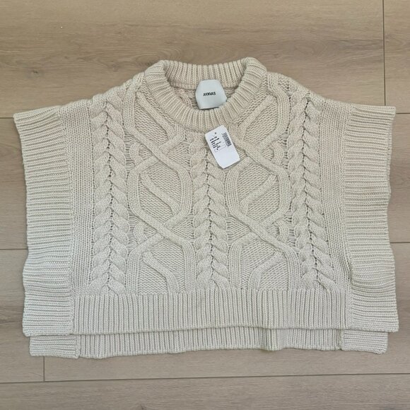 AKNVAS Hales Vest  Cable Knit Sweater Poncho Vest - Picture 2 of 4